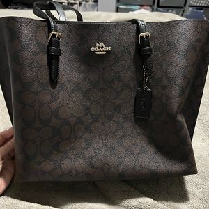 Coach Tote | Mahogany Signature Canvas